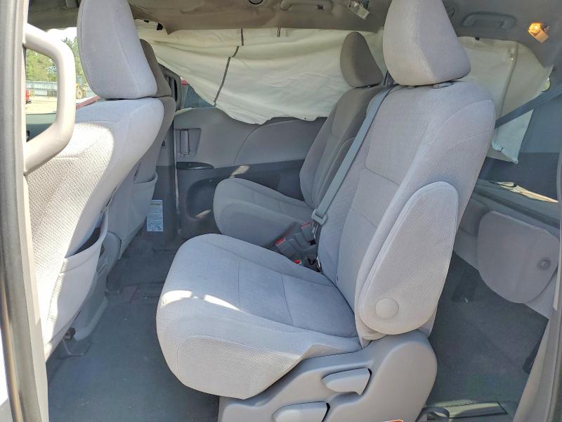 52770686 :رقم المزاد ، 5TDKK3DC6FS590901 vin ، 2015 Toyota Sienna مزاد بيع