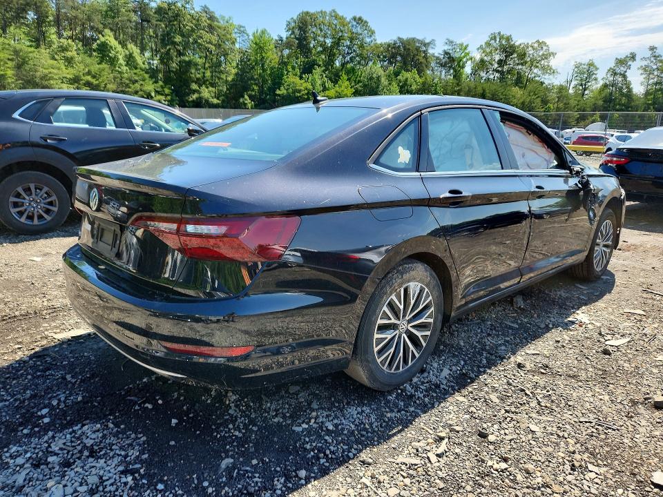 55231096 :رقم المزاد ، 3VWC57BU1MM104021 vin ، 2021 Volkswagen Jetta مزاد بيع