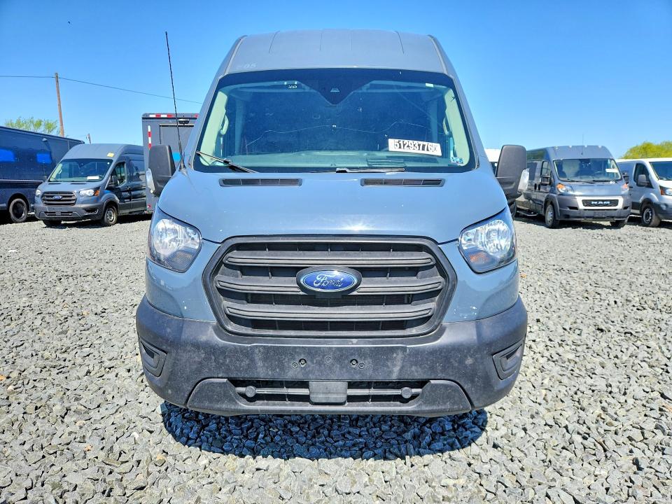 61620426 :رقم المزاد ، 1FTBR3X84LKA48640 vin ، 2020 Ford Transit مزاد بيع