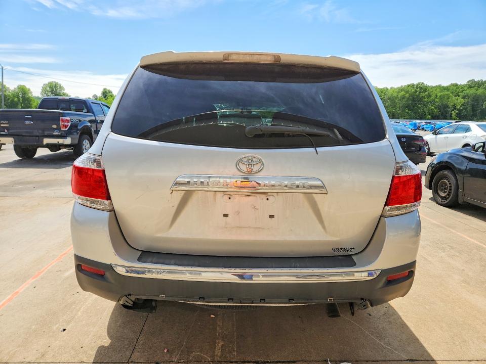 52484246 :رقم المزاد ، 5TDZK3EH2DS090997 vin ، 2013 Toyota Highlander مزاد بيع