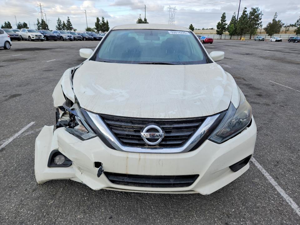 55014296 :رقم المزاد ، 1N4AL3AP8JC116660 vin ، 2018 Nissan Altima مزاد بيع