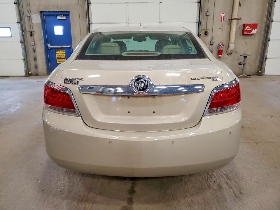 51992386 :رقم المزاد ، 1G4GC5ED1BF399611 vin ، 2011 Buick Lacrosse مزاد بيع