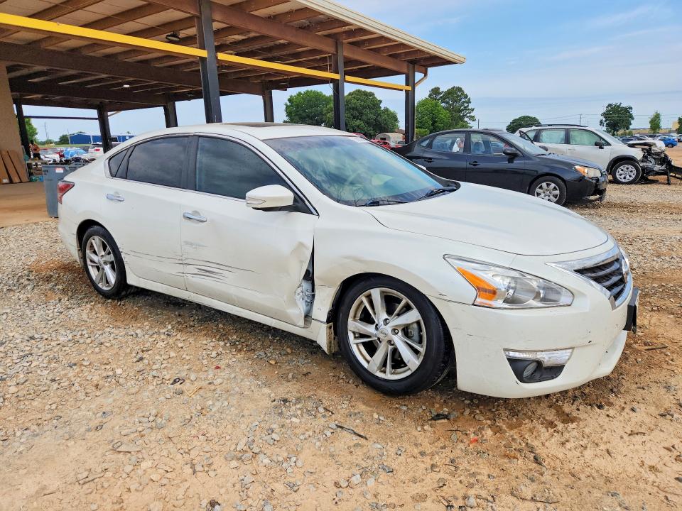 Продаж на аукціоні авто 2015 Nissan Altima, vin: 1N4AL3AP3FC213949, номер лоту: 53057046