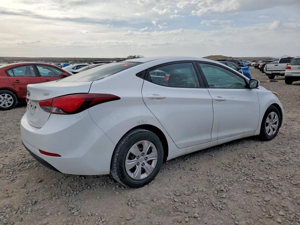 Продажа на аукционе авто 2016 Hyundai Elantra, vin: 5NPDH4AE0GH718205, номер лота: 52910546