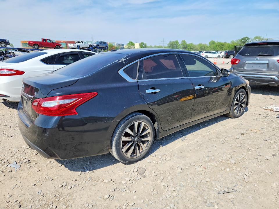 52972096 :رقم المزاد ، 1N4AL3AP9JC170162 vin ، 2018 Nissan Altima مزاد بيع
