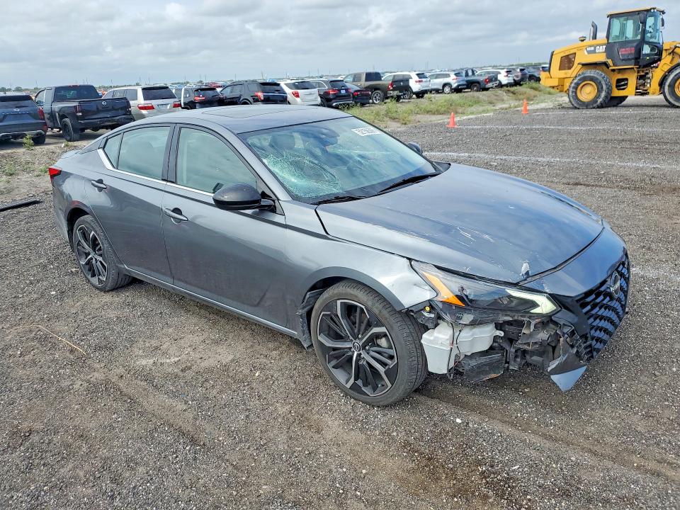 52156506 :رقم المزاد ، 1N4BL4CW0PN360959 vin ، 2023 Nissan Altima مزاد بيع