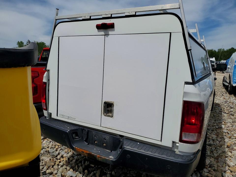 47616146 :رقم المزاد ، 3C6JR7DG7KG588818 vin ، 2019 Ram 1500 Classic مزاد بيع