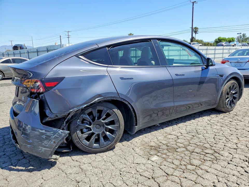 53012336 :رقم المزاد ، 7SAYGAEE3PF588595 vin ، 2023 Tesla Model Y مزاد بيع