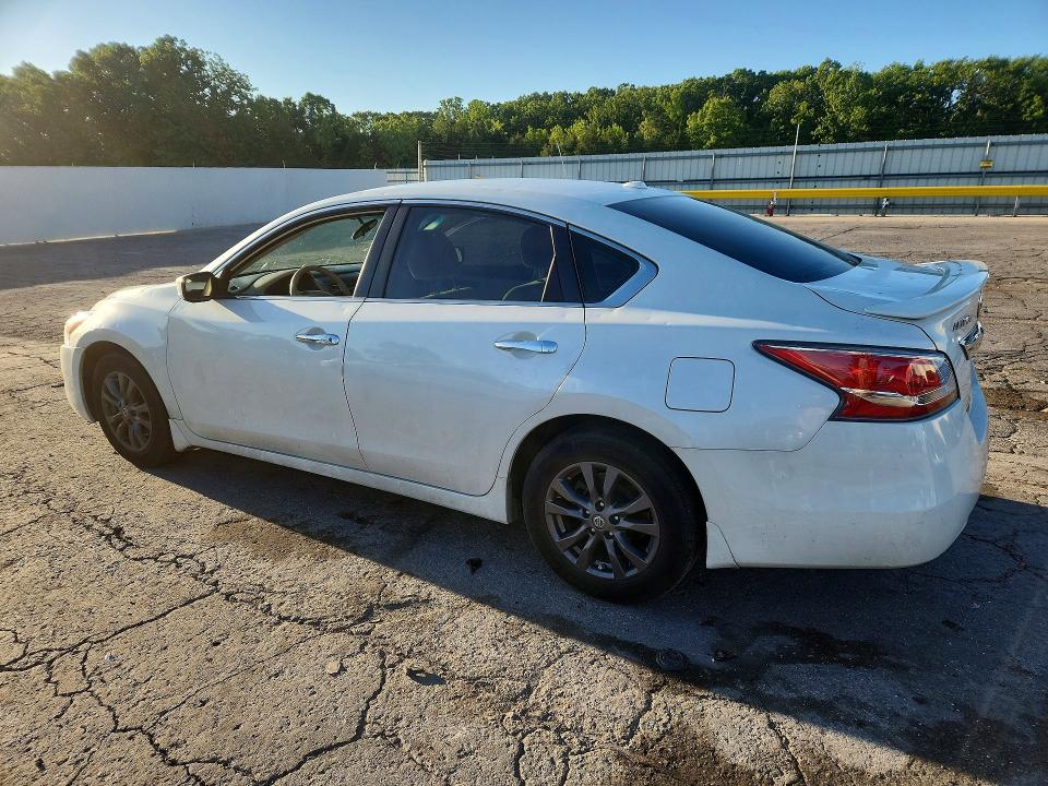 2015 Nissan Altima მანქანა იყიდება აუქციონზე, vin: 1N4AL3AP0FC416099, აუქციონის ნომერი: 53252816