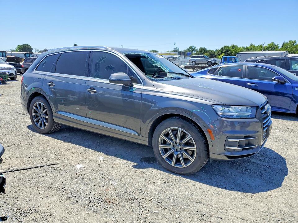 Продаж на аукціоні авто 2018 Audi Q7, vin: WA1LHAF7XJD038856, номер лоту: 53564576