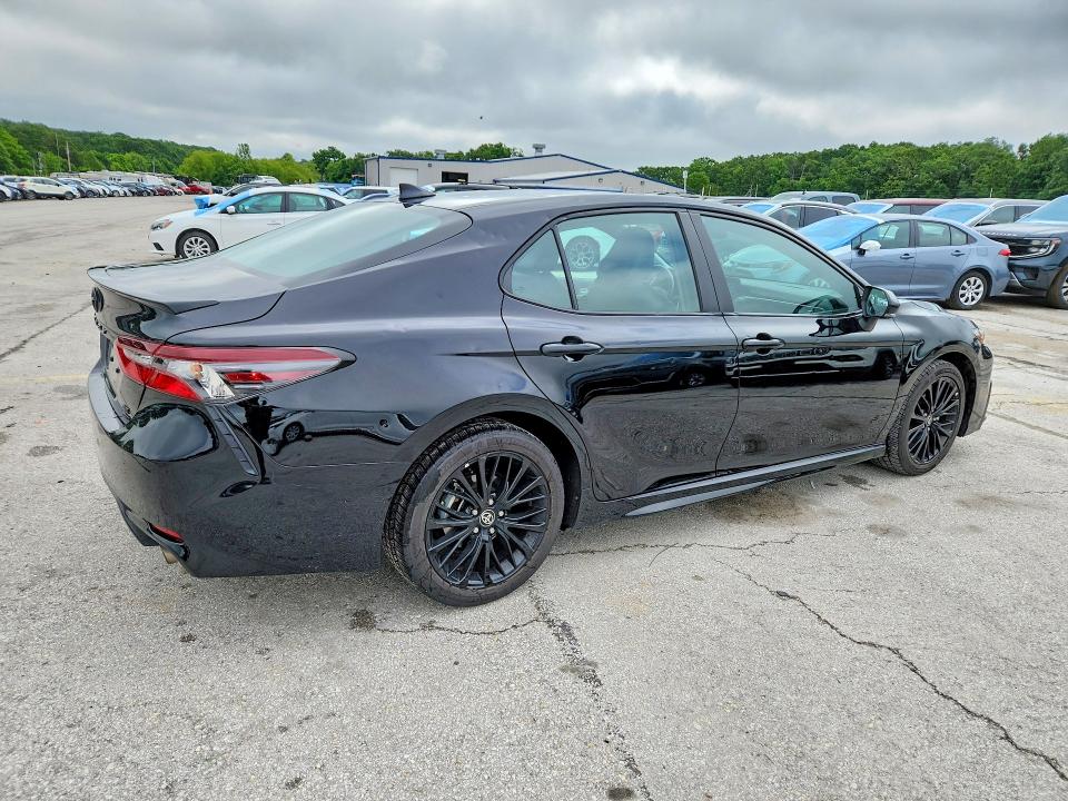 2022 Toyota Camry მანქანა იყიდება აუქციონზე, vin: 4T1G11BK0NU066639, აუქციონის ნომერი: 55142156