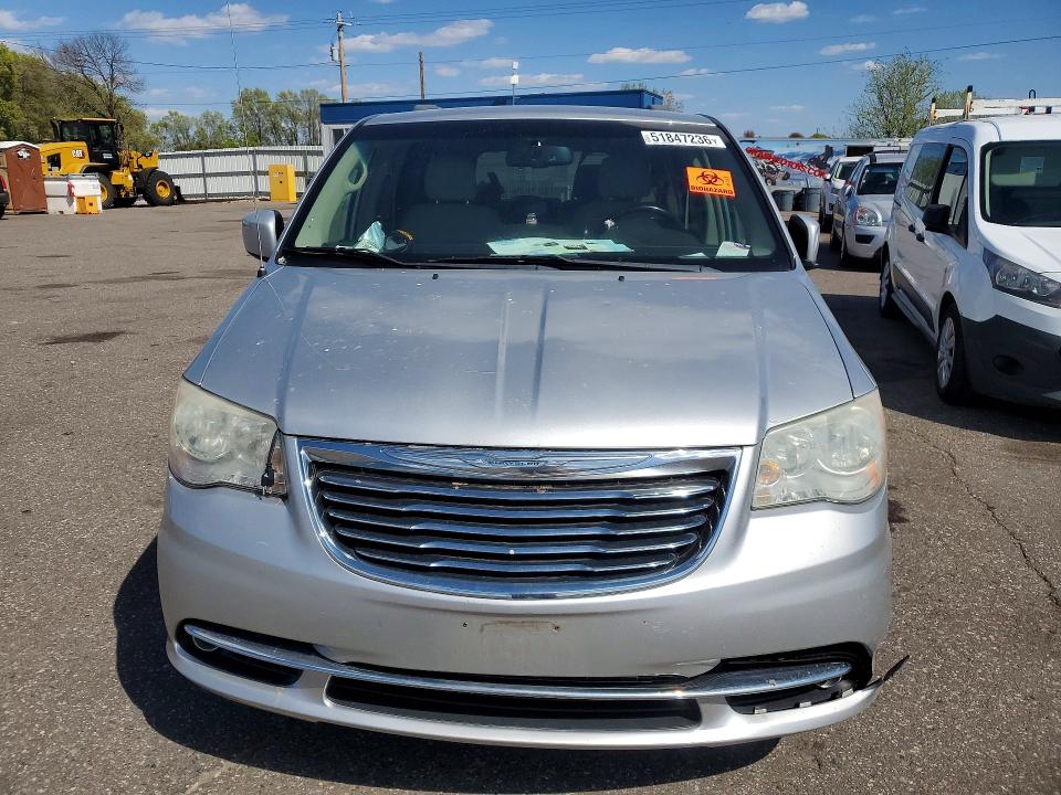 2011 Chrysler Town & Country მანქანა იყიდება აუქციონზე, vin: 2A4RR5DG2BR781964, აუქციონის ნომერი: 51847236