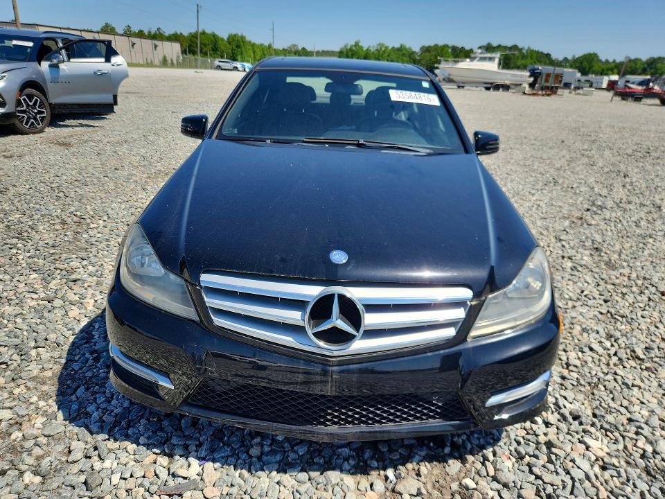Продаж на аукціоні авто 2012 Mercedes-benz C, vin: WDDGF4HB9CA614303, номер лоту: 53584816