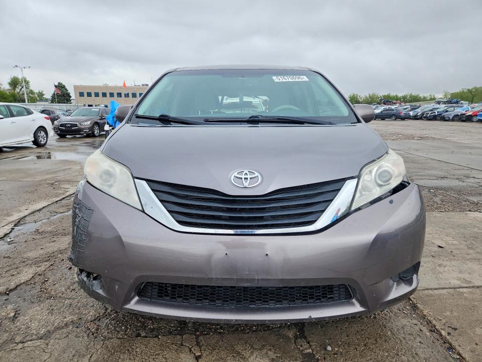 Продажа на аукционе авто 2013 Toyota Sienna, vin: 5TDKK3DC7DS331878, номер лота: 51670696