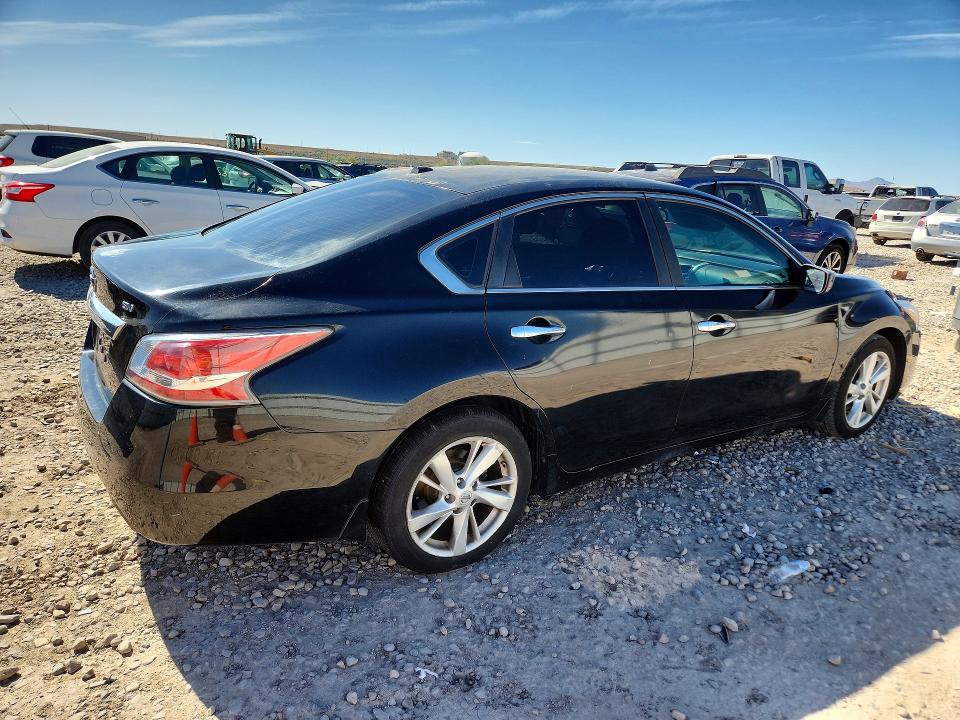 2015 Nissan Altima მანქანა იყიდება აუქციონზე, vin: 1N4AL3AP6FC272140, აუქციონის ნომერი: 53954896