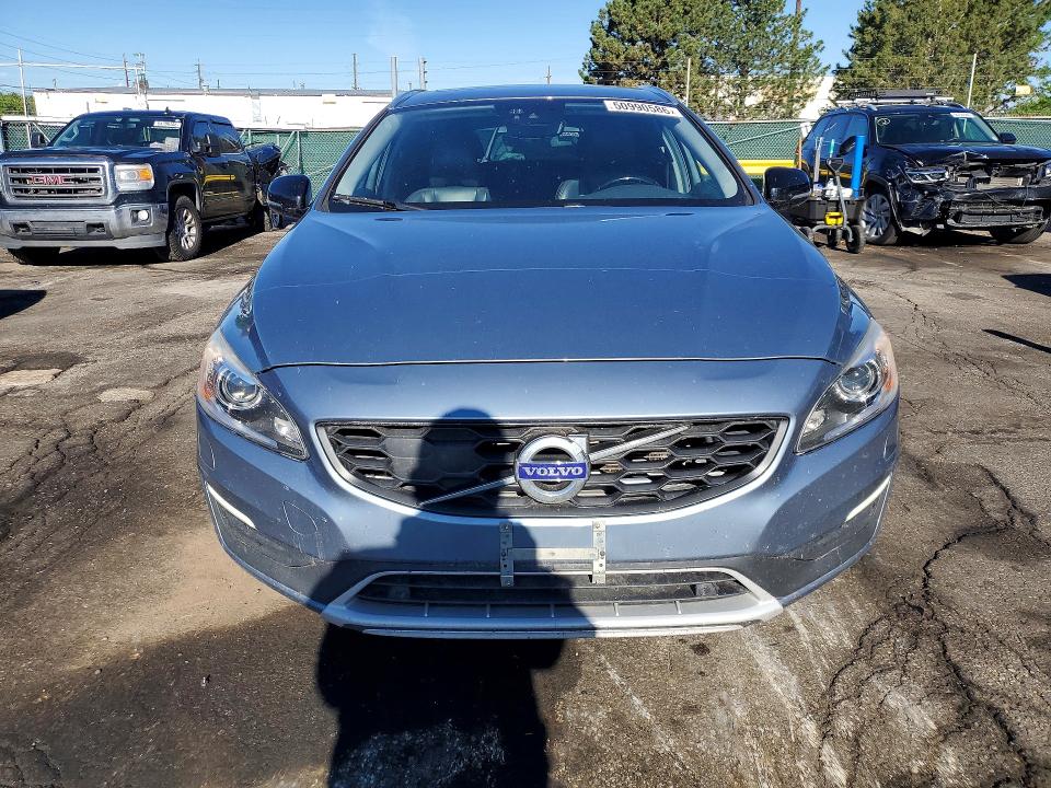 50990586 :رقم المزاد ، YV440MWM6H1039150 vin ، 2017 Volvo V60 Cross Country مزاد بيع