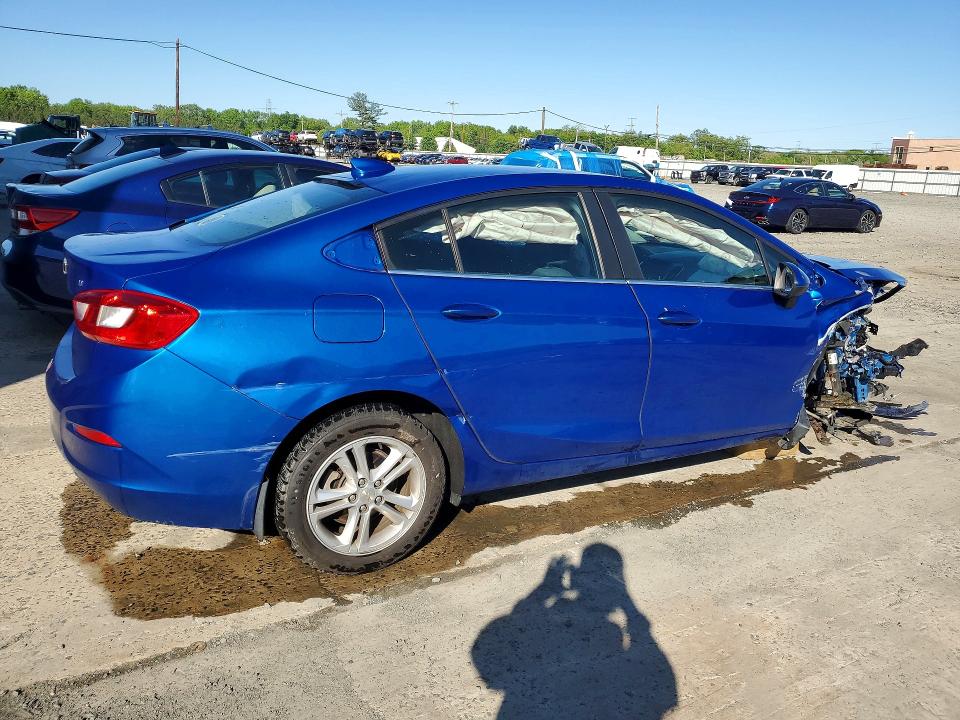 53282776 :رقم المزاد ، 1G1BE5SM3H7263960 vin ، 2017 Chevrolet Cruze مزاد بيع
