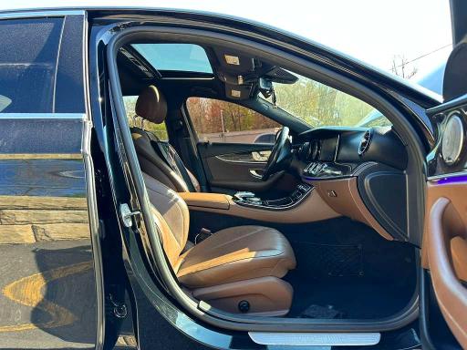 51313006 :رقم المزاد ، WDDZF4KB2HA037252 vin ، 2017 Mercedes-benz E مزاد بيع