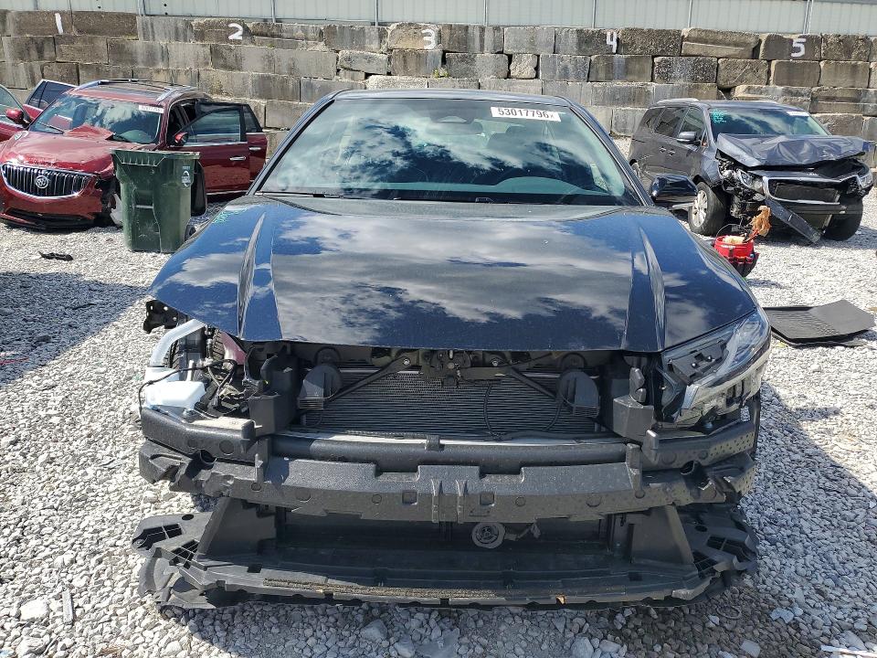 53017796 :رقم المزاد ، 4T1DAACK9SU575884 vin ، 2025 Toyota Camry مزاد بيع
