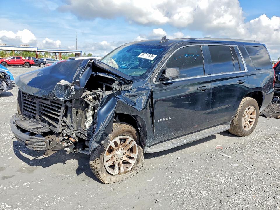 55218586 :رقم المزاد ، 1GNSCAKC2JR175979 vin ، 2018 Chevrolet Tahoe مزاد بيع