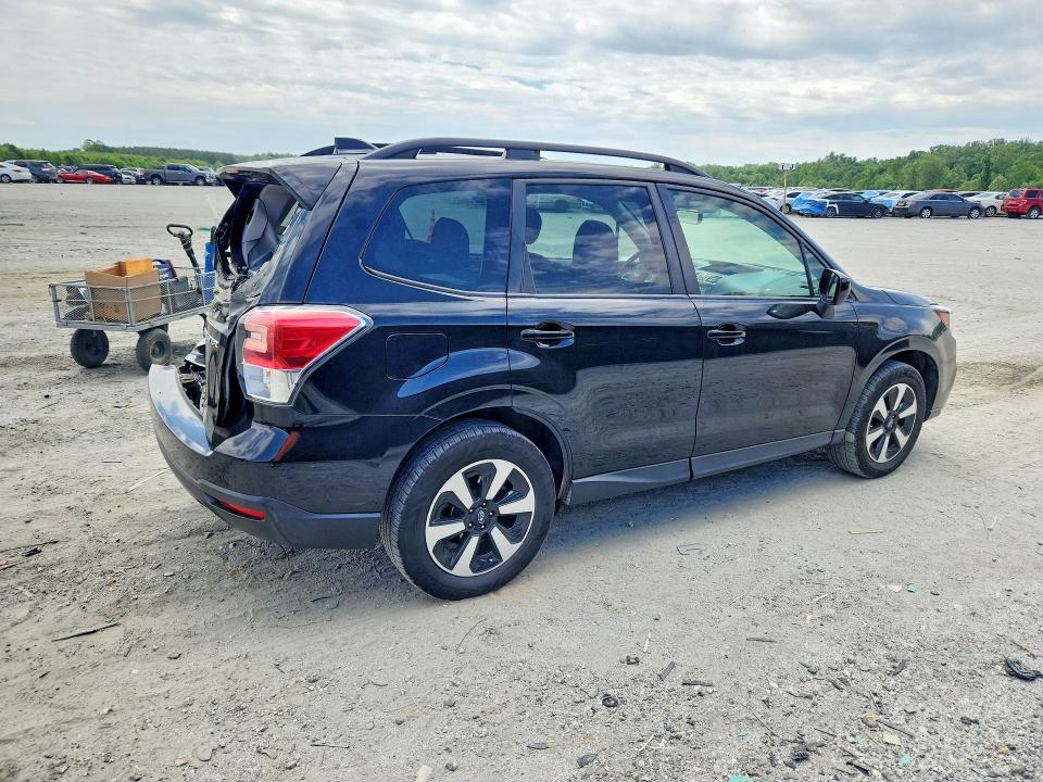 Продажа на аукционе авто 2018 Subaru Forester, vin: JF2SJAGCXJH616949, номер лота: 53121536