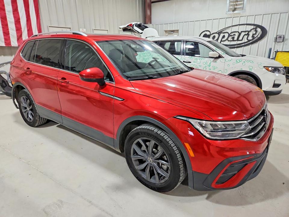 54073966 :رقم المزاد ، 3VV3B7AX1NM129849 vin ، 2022 Volkswagen Tiguan مزاد بيع