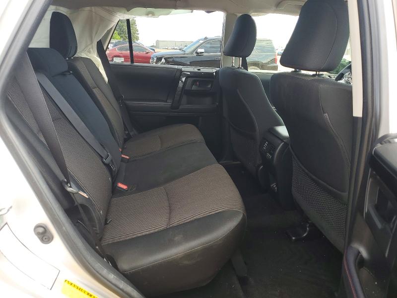 52783536 :رقم المزاد ، JTEPU5JR9N6006148 vin ، 2022 Toyota 4runner مزاد بيع