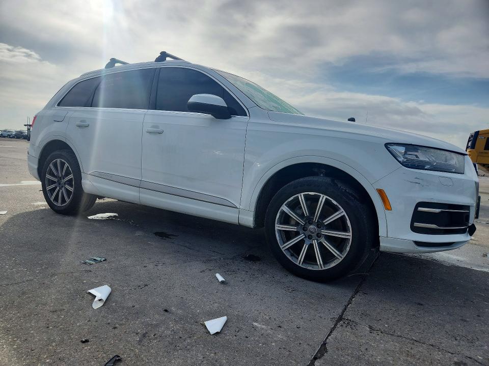 54854216 :رقم المزاد ، WA1LAAF78HD044461 vin ، 2017 Audi Q7 مزاد بيع