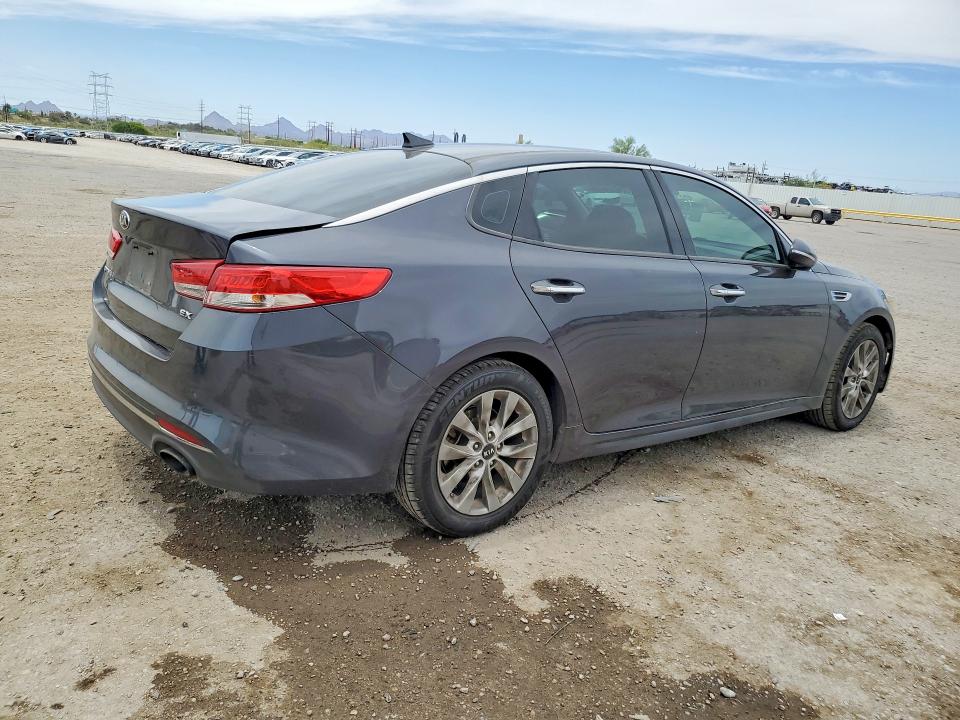 54304496 :رقم المزاد ، 5XXGU4L34JG225652 vin ، 2018 Kia Optima مزاد بيع