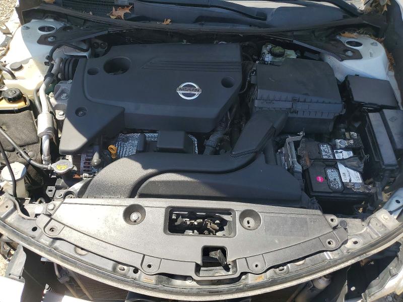 2015 Nissan Altima მანქანა იყიდება აუქციონზე, vin: 1N4AL3AP6FN393528, აუქციონის ნომერი: 52496566