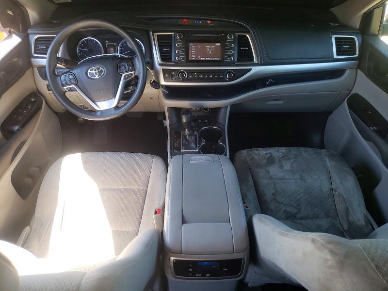 52883056 :رقم المزاد ، 5TDBZRFHXJS818303 vin ، 2018 Toyota Highlander مزاد بيع