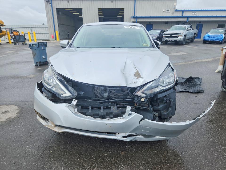 53695476 :رقم المزاد ، 3N1AB7AP6KY238594 vin ، 2019 Nissan Sentra مزاد بيع