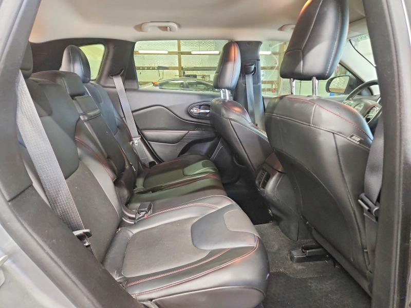 52743886 :رقم المزاد ، 1C4PJMBB7FW636714 vin ، 2015 Jeep Cherokee مزاد بيع