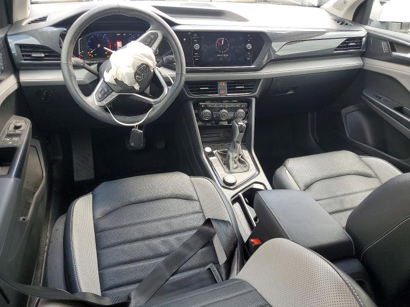 52061196 :رقم المزاد ، 3VV2X7B2XNM017549 vin ، 2022 Volkswagen Taos مزاد بيع