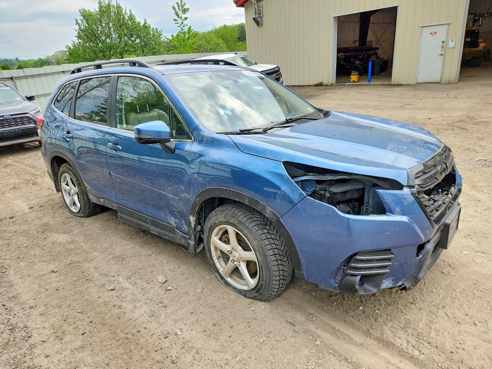 Продажа на аукционе авто 2023 Subaru Forester, vin: JF2SKAPC2PH500621, номер лота: 53697336