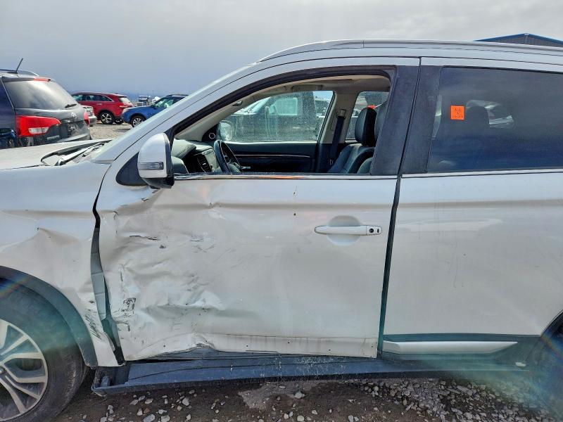 Продажа на аукционе авто 2017 Mitsubishi Outlander, vin: JA4AZ3A34HZ036280, номер лота: 53653376