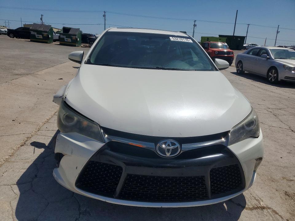 53219116 :رقم المزاد ، 4T1BF1FK6FU073070 vin ، 2015 Toyota Camry مزاد بيع