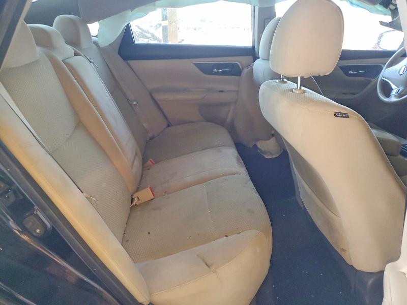 2015 Nissan Altima მანქანა იყიდება აუქციონზე, vin: 1N4AL3AP8FC590017, აუქციონის ნომერი: 52906436