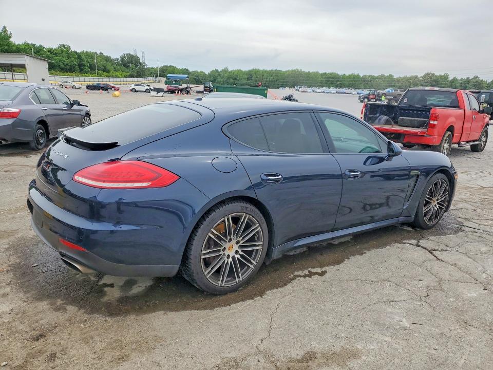 52200046 :رقم المزاد ، WP0AA2A72FL006737 vin ، 2015 Porsche Panamera مزاد بيع