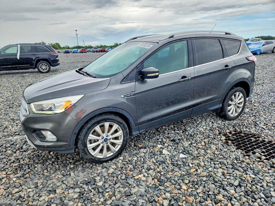 Продаж на аукціоні авто 2017 Ford Escape, vin: 1FMCU9JD6HUE73604, номер лоту: 55138376
