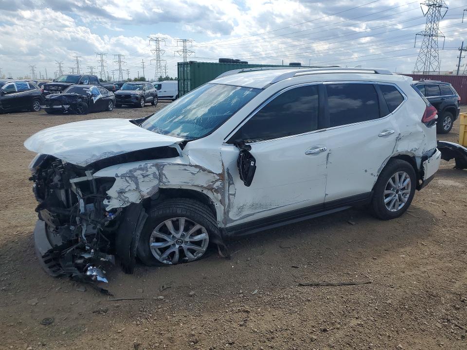 52132526 :رقم المزاد ، KNMAT2MV4HP585746 vin ، 2017 Nissan Rogue مزاد بيع
