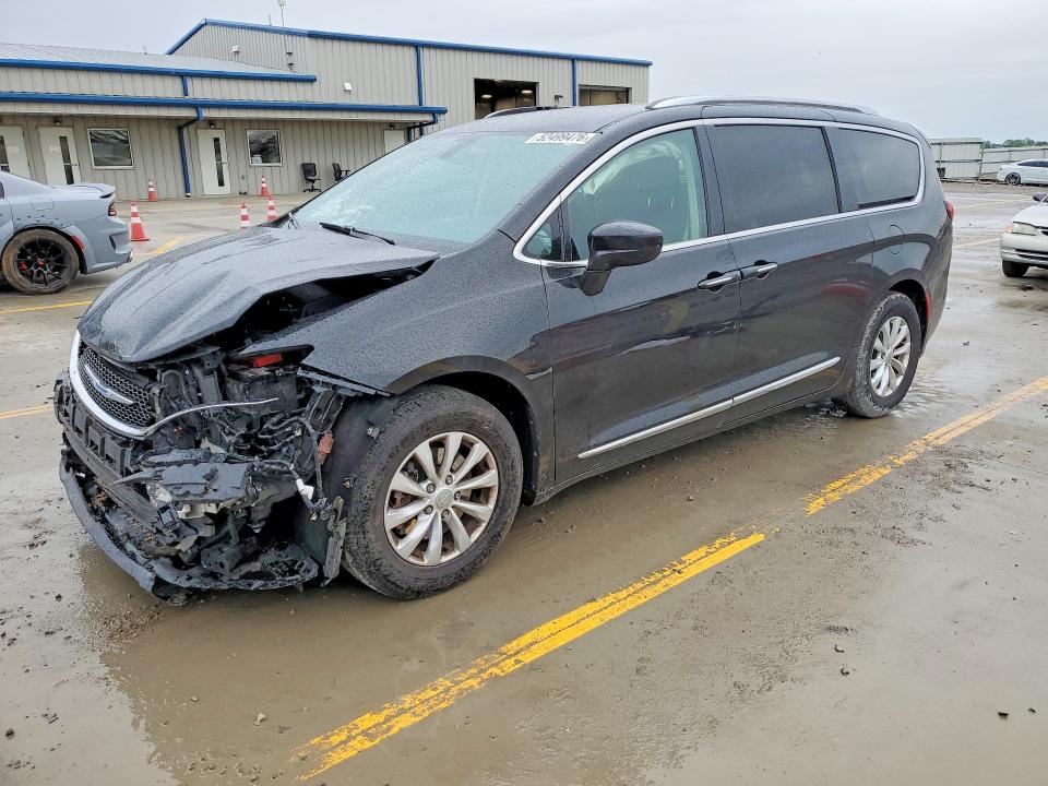 52499476 :رقم المزاد ، 2C4RC1BG7KR597185 vin ، 2019 Chrysler Pacifica مزاد بيع