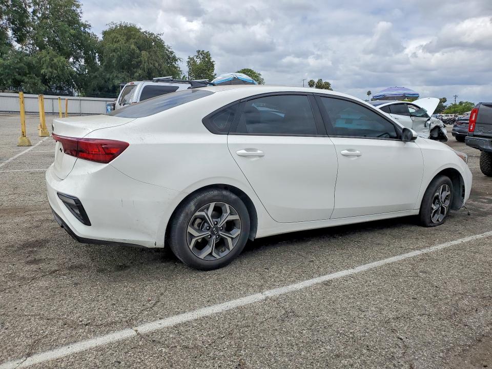 2020 Kia Forte მანქანა იყიდება აუქციონზე, vin: 3KPF24AD4LE183699, აუქციონის ნომერი: 54912846