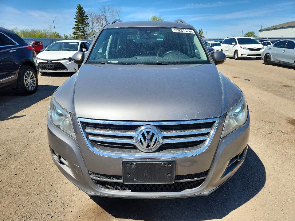 53227126 :رقم المزاد ، WVGBV7AX2AW523397 vin ، 2010 Volkswagen Tiguan مزاد بيع