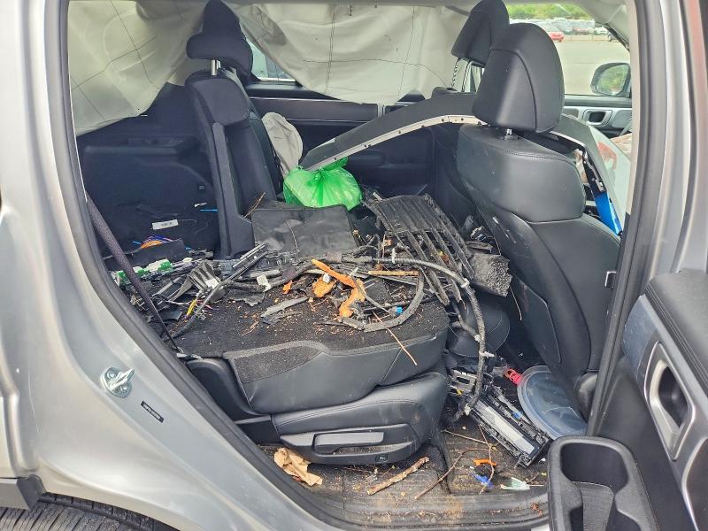 2024 Hyundai Santa Fe მანქანა იყიდება აუქციონზე, vin: 5NMP2DG16RH011080, აუქციონის ნომერი: 53246416