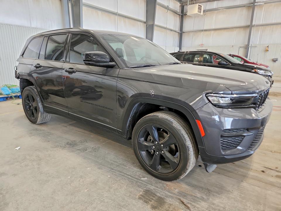 Продажа на аукционе авто 2023 Jeep Grand Cherokee, vin: 1C4RJHAG3P8866835, номер лота: 52439836