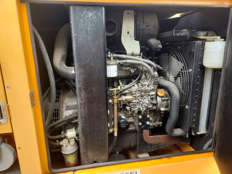 51119506 :رقم المزاد ، 1J9TF12119F402390 vin ، 2010 Urwi Industrial Equipment مزاد بيع