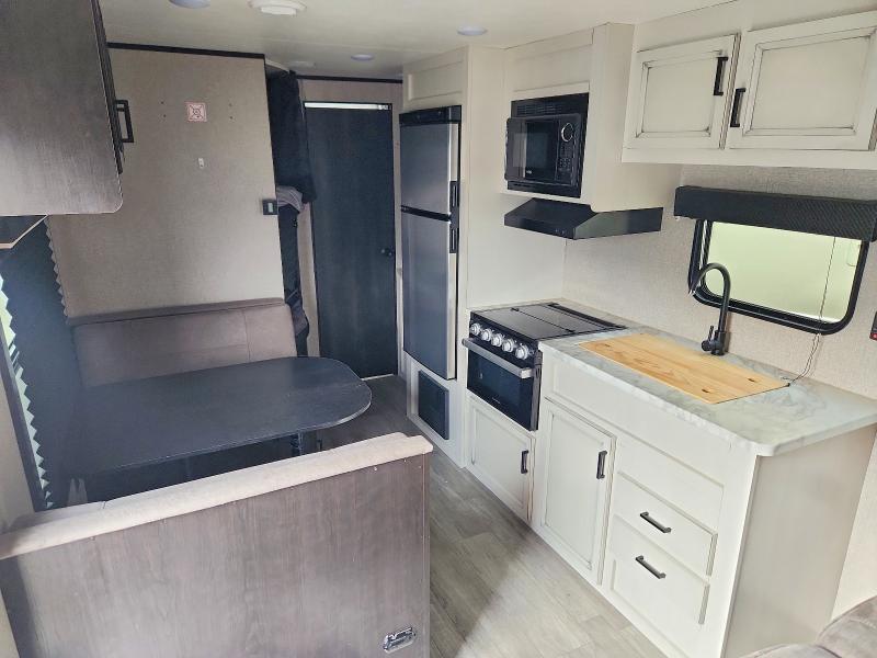 Продажа на аукционе авто 2022 Jayflight Recreational Vehicle (rv), vin: 1UJBJ0BN1N17V0216, номер лота: 53447426