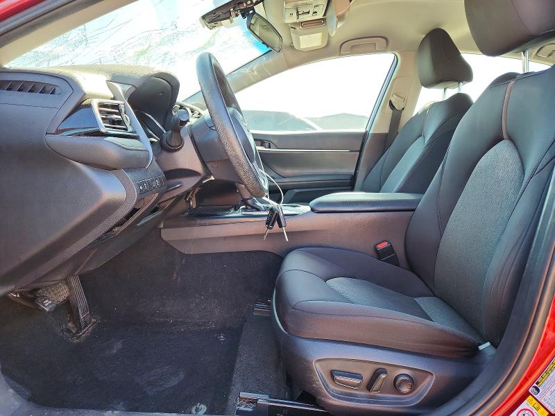 52422956 :رقم المزاد ، 4T1B11HK8KU747922 vin ، 2019 Toyota Camry مزاد بيع