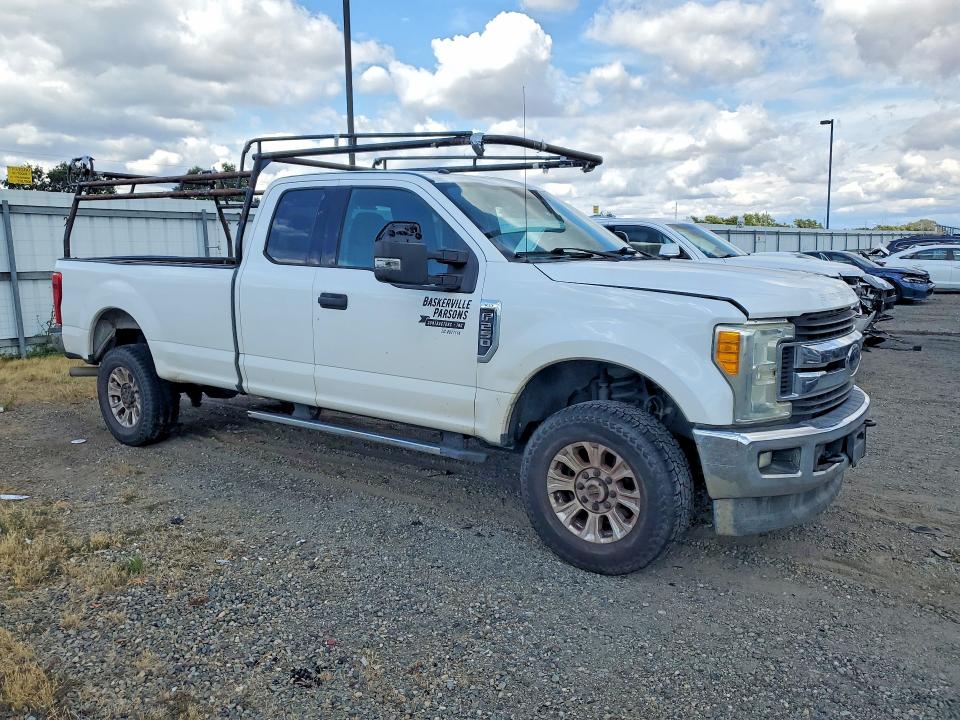 Продажа на аукционе авто 2017 Ford F250, vin: 1FT7X2B65HEC15539, номер лота: 55340886